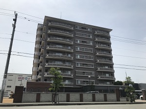 福井市の賃貸マンション / ビブレ高木 / 外観写真