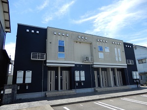 福井市の賃貸マンション / カ-サ セラフィ-ノ / 外観写真