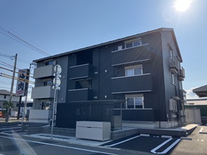 福井市の賃貸・売買物件（賃貸マンション） / D-Regalo江守中 / 外観写真