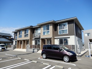 福井市の賃貸マンション / クレール山総 / 外観写真
