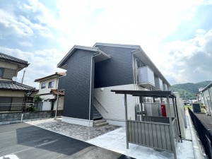 小浜市の賃貸物件（賃貸マンション） / アンベリール / 福井県小浜市生守1-22-2.23-1