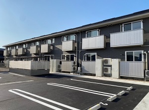 鯖江市の賃貸マンション / Grand Serena (グランセレナ) / 外観写真
