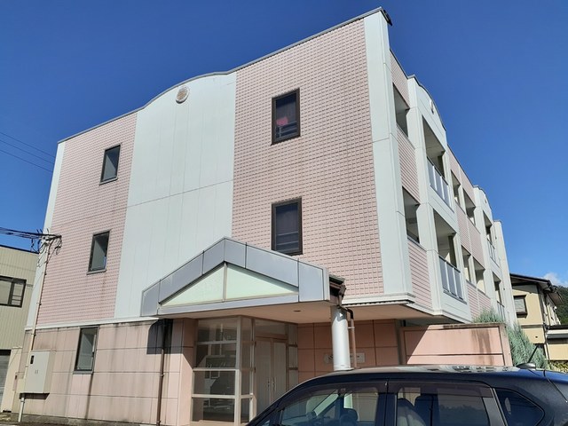 越前市(武生)の賃貸マンション / サンリット ガーデン / 外観写真