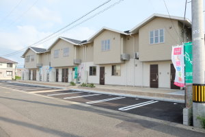 越前市(武生)の賃貸マンション / コンフォーザ / 外観写真