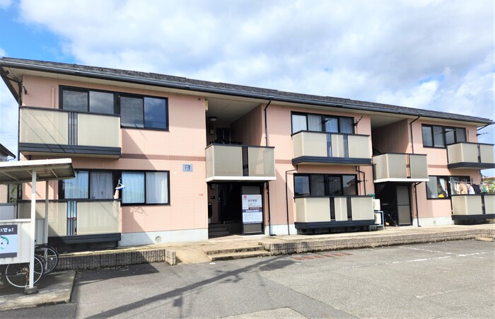 越前市(武生)の賃貸マンション / フローラルコート B / 外観写真