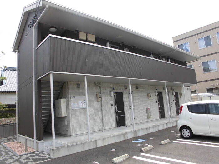 敦賀市の賃貸マンション / ル・リアン / 外観写真