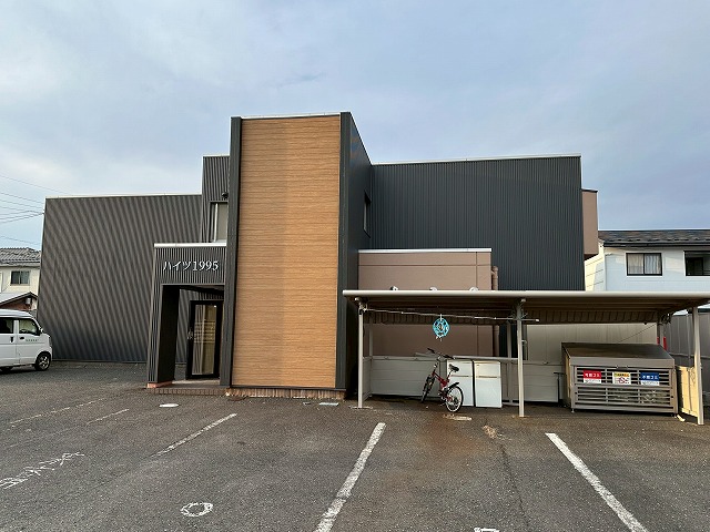 敦賀市の賃貸マンション / ハイツ1995 / 外観写真