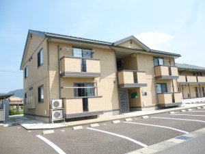 敦賀市の賃貸マンション / KNKS ステラ / 外観写真