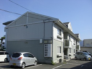 敦賀市の賃貸マンション / フレグランス・アゾノ / 外観写真